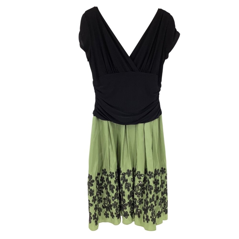 SLNY Dress Black & Green Floral Embroidered Skirt Large Ruched Bodice